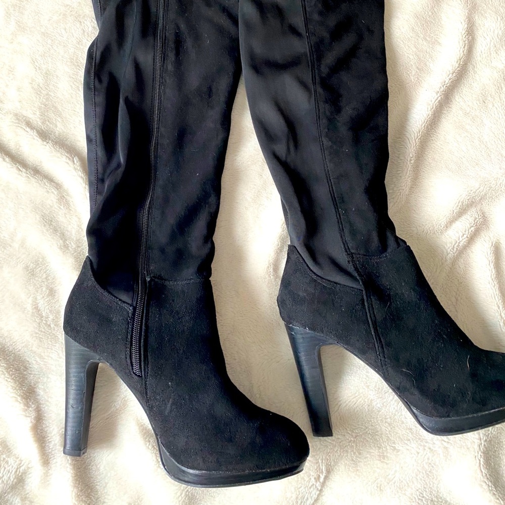 knee high boots with stretch back for larger calfs